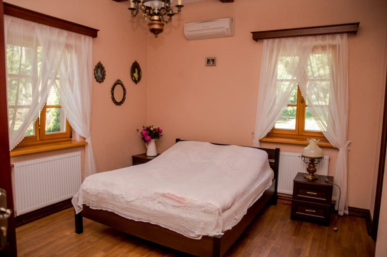 Dwor Woskrzenice Hotell Biała Podlaska Exteriör bild